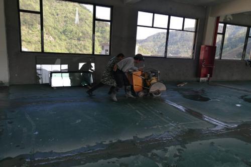 屋面沉降縫伸縮縫怎么做？